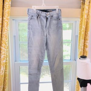 Aeropostale High Waisted Light Wash Jeggings